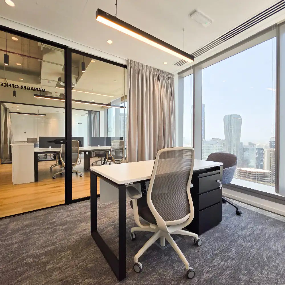 MD office with sea view and floor-to-ceiling windows at Rice Sky Tower