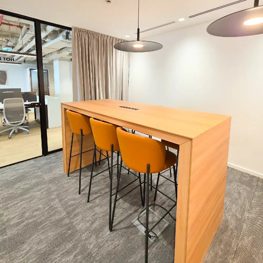Premium-grade Corporate Office