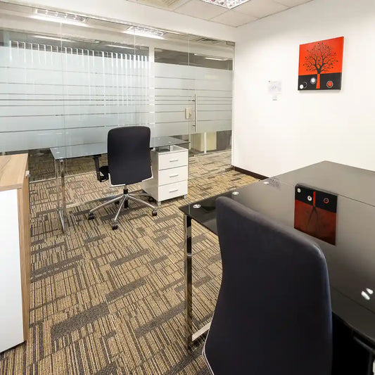 Bright external 3-person office at Austria Business Center, Media City.
